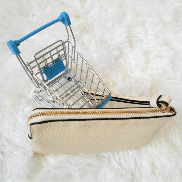 Coach Jes Corner Zip Wristlet Chalk